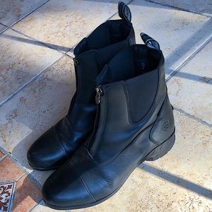 Wmns ARIAT Heritage IV Zip Waterproof Leather Paddock Boot sz 9.5 B